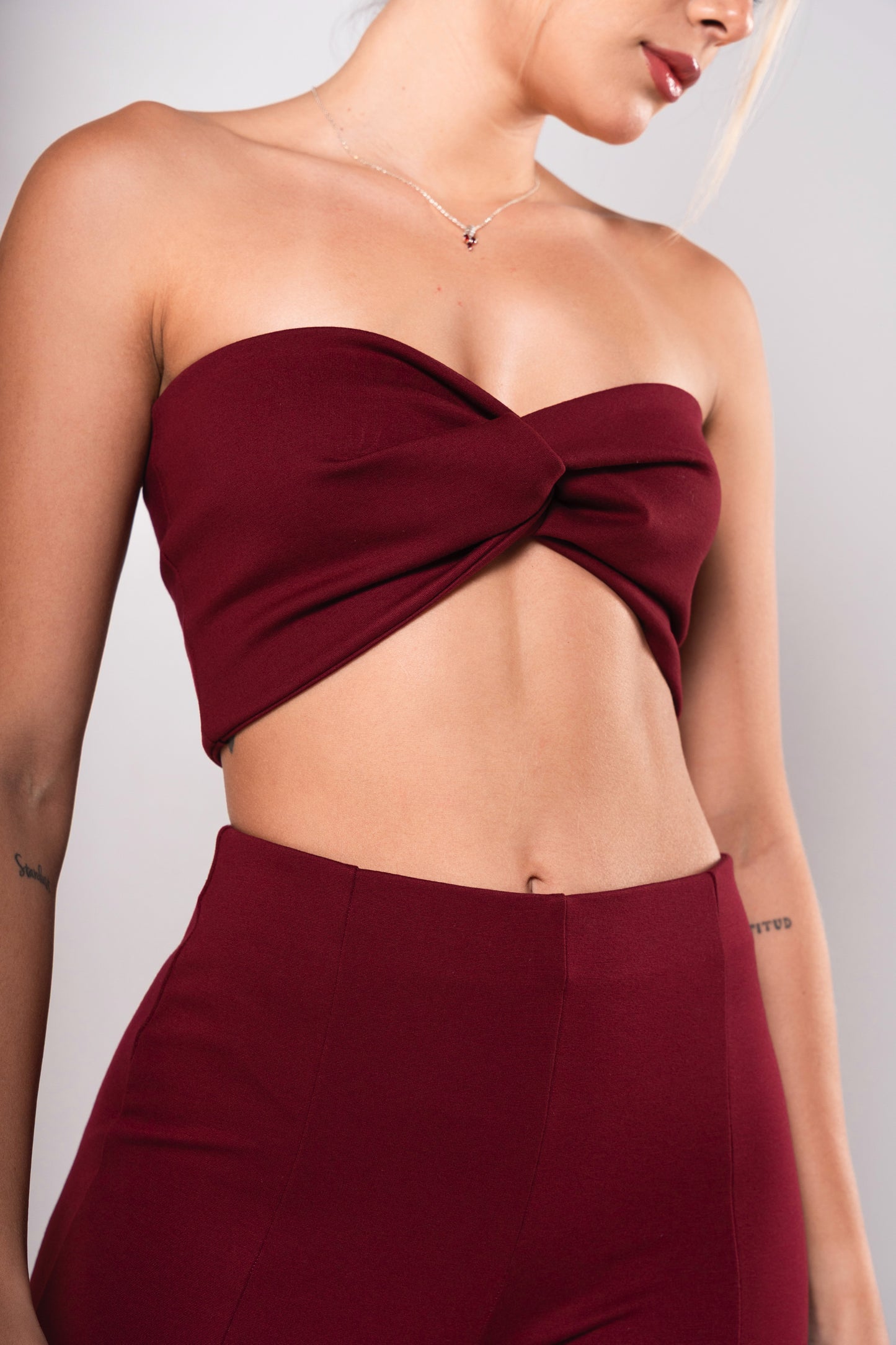 CROP TOP MARSELLESA