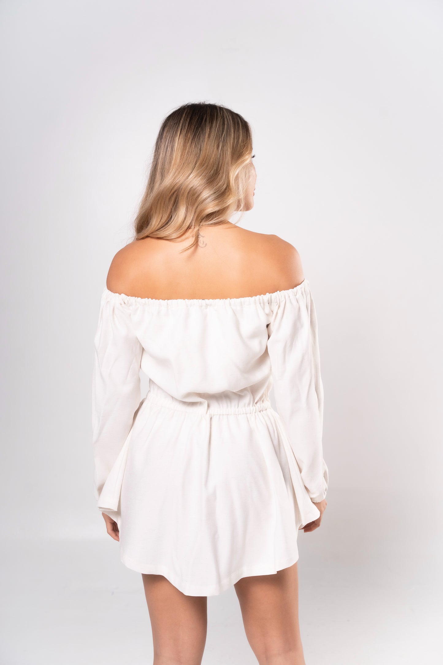 VESTIDO CAPRI
